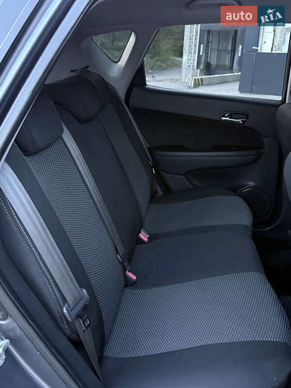Хэтчбек Hyundai i30 2009 в Тернополе