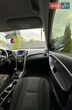 Хэтчбек Hyundai i30 2012 в 