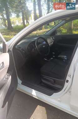 Хэтчбек Hyundai i30 2010 в 