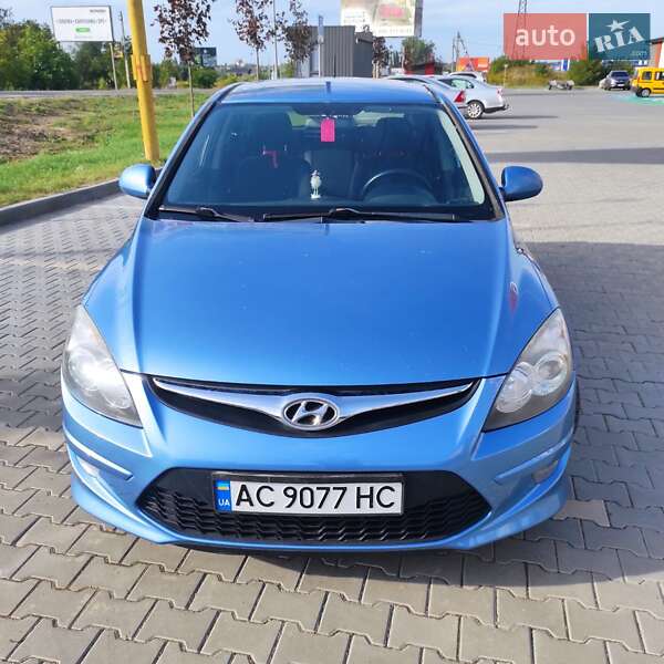 Хетчбек Hyundai i30 2011 в Луцьку