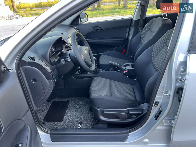 Универсал Hyundai i30 2009 в Виннице