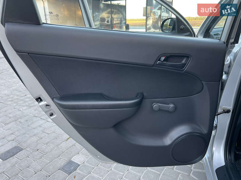 Универсал Hyundai i30 2009 в Виннице