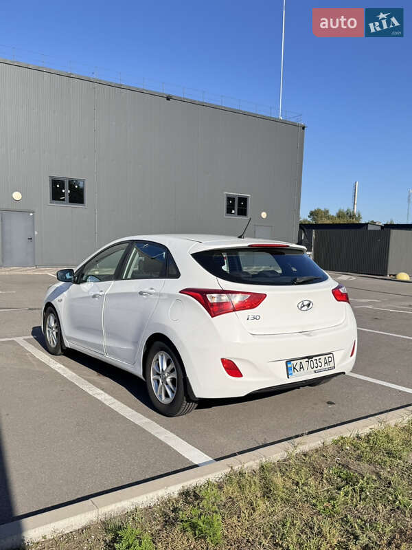 Хэтчбек Hyundai i30 2016 в Киеве