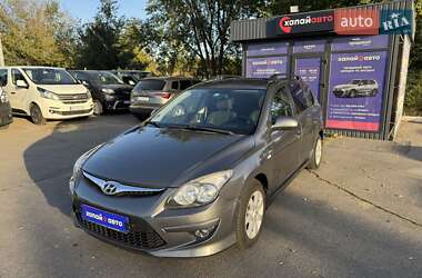 Універсал Hyundai i30 2010 в Дніпрі