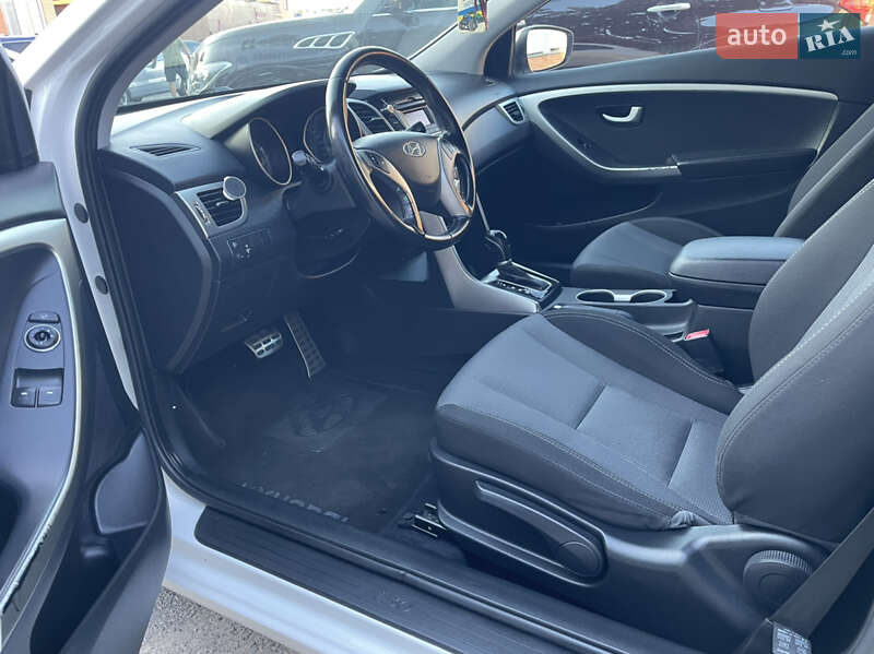 Хэтчбек Hyundai i30 2013 в Киеве