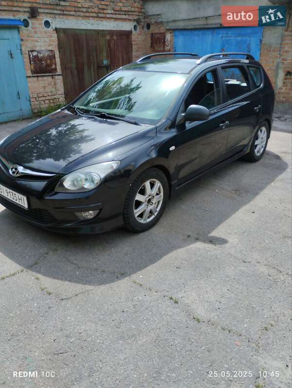 Универсал Hyundai i30 2010 в 
