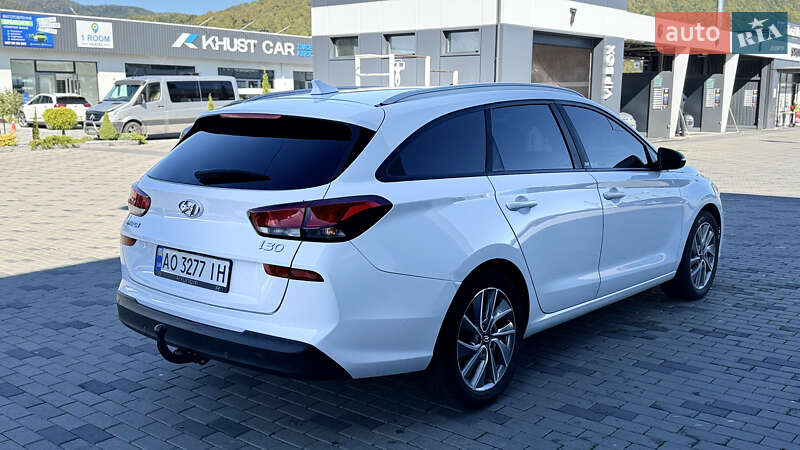 Универсал Hyundai i30 2018 в Хусте