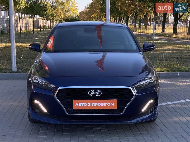 Фастбек Hyundai i30 2019 в Дніпрі