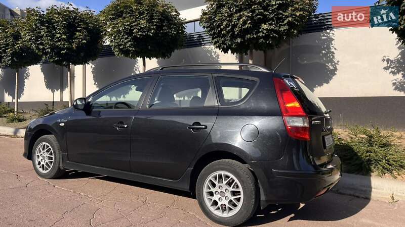 Універсал Hyundai i30 2010 в Чернігові фото 8 Універсал Hyundai i30 2010 в Чернігові