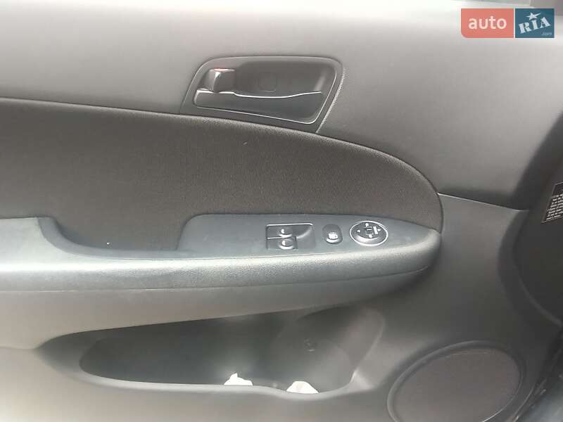 Універсал Hyundai i30 2010 в Жовкві фото 13 Універсал Hyundai i30 2010 в Жовкві