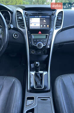 Хэтчбек Hyundai i30 2015 в 