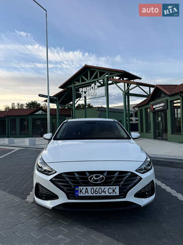 Хетчбек Hyundai i30 2021 в Ірпені