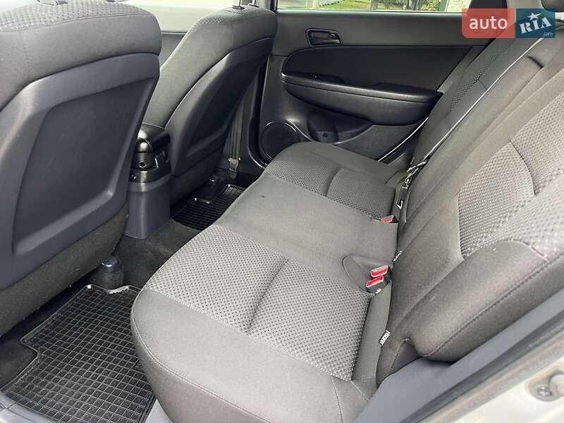 Универсал Hyundai i30 2011 в Киеве