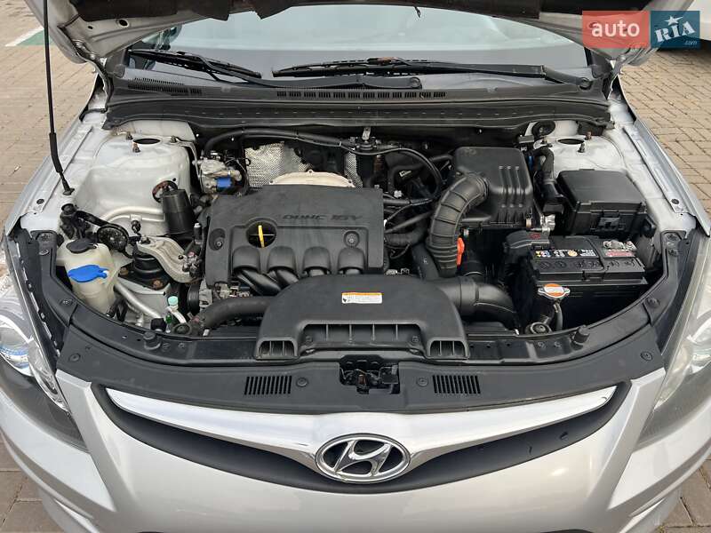 Универсал Hyundai i30 2011 в Киеве