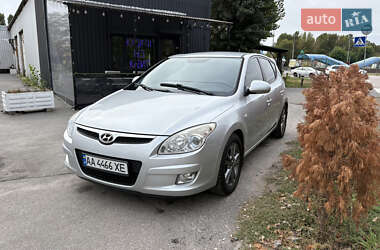 Хэтчбек Hyundai i30 2008 в 