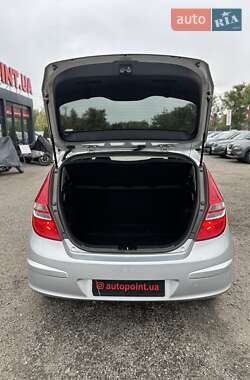 Хэтчбек Hyundai i30 2009 в 