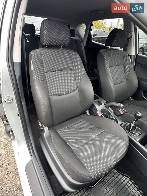 Хэтчбек Hyundai i30 2009 в Белогородке