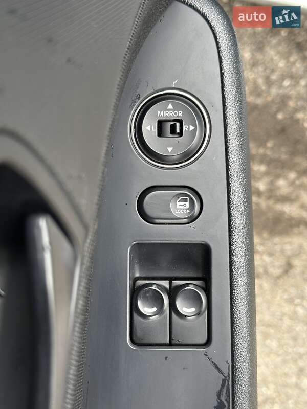Хэтчбек Hyundai i30 2009 в Белогородке