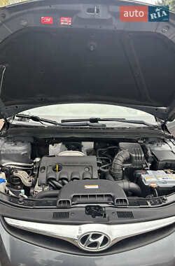 Универсал Hyundai i30 2010 в 