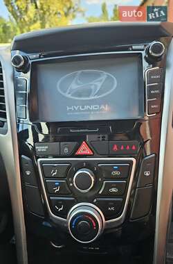 Универсал Hyundai i30 2013 в 