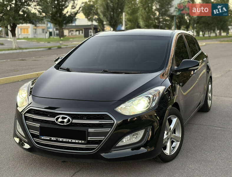 Хэтчбек Hyundai i30 2012 в Кременчуге