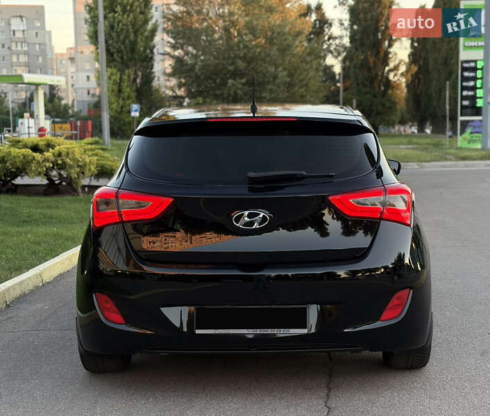 Хэтчбек Hyundai i30 2012 в Кременчуге