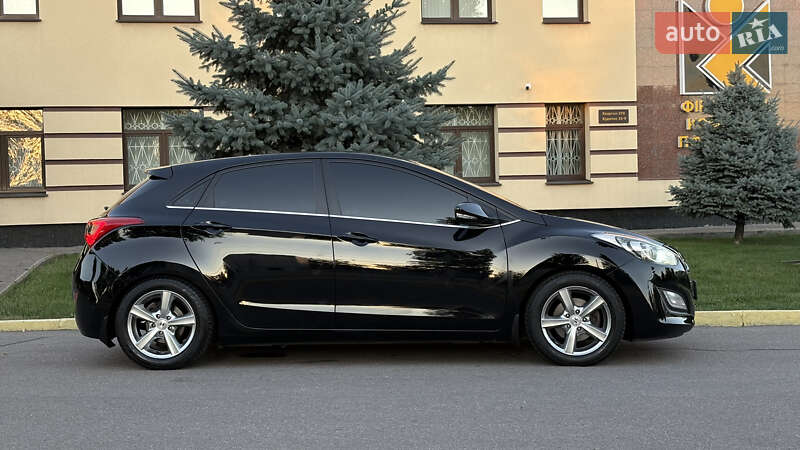 Хэтчбек Hyundai i30 2012 в Кременчуге
