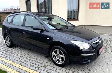 Универсал Hyundai i30 2010 в Луцке