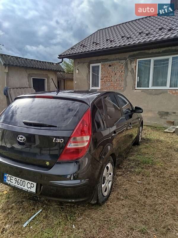 Хэтчбек Hyundai i30 2009 в Кицмани