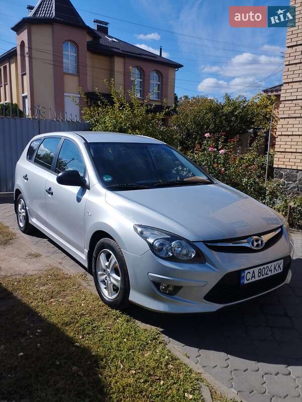 Hyundai i30 2011