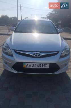 Універсал Hyundai i30 2012 в Дніпрі