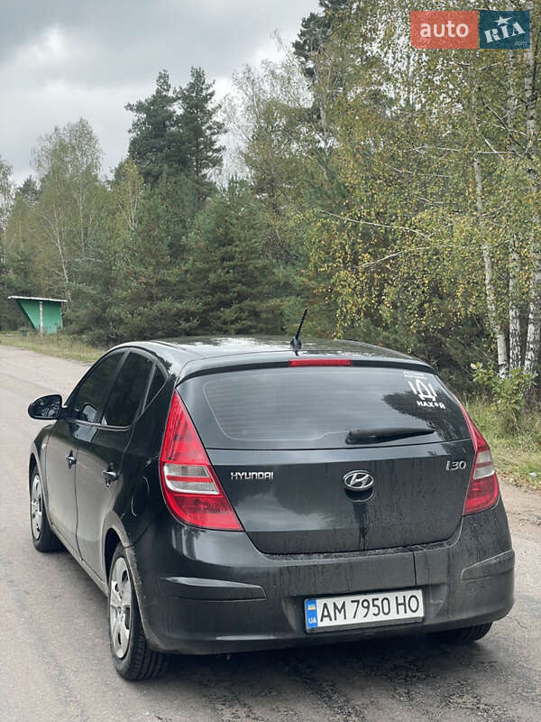 Хетчбек Hyundai i30 2009 в Житомирі