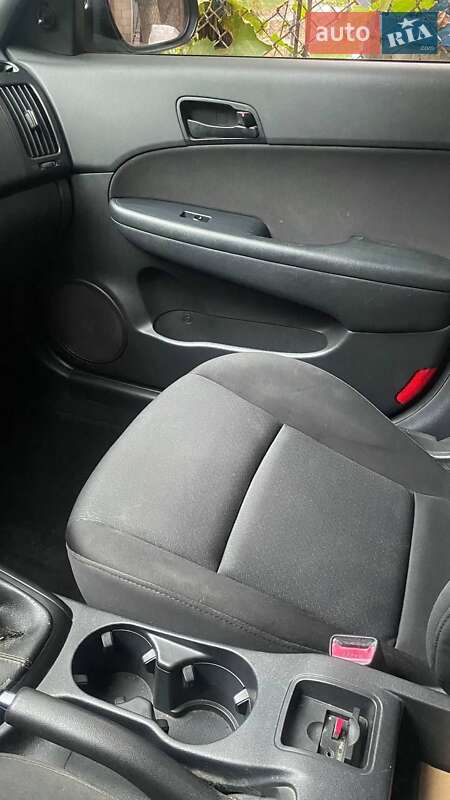 Хетчбек Hyundai i30 2007 в Львові фото 17 Хетчбек Hyundai i30 2007 в Львові