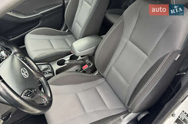 Универсал Hyundai i30 2016 в 