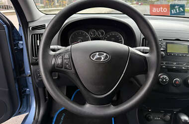 Універсал Hyundai i30 2012 в  фото 18 Універсал Hyundai i30 2012 в