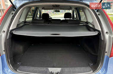 Універсал Hyundai i30 2012 в  фото 29 Універсал Hyundai i30 2012 в