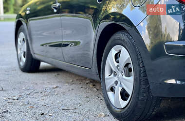 Хэтчбек Hyundai i30 2009 в 