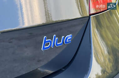 Хэтчбек Hyundai i30 2009 в 