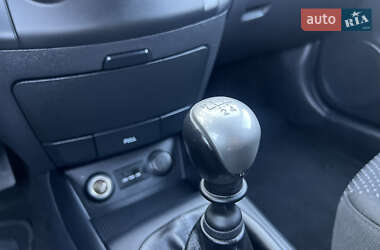 Хэтчбек Hyundai i30 2009 в 
