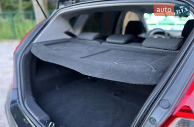Хэтчбек Hyundai i30 2009 в 