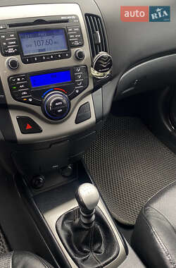 Универсал Hyundai i30 2008 в 