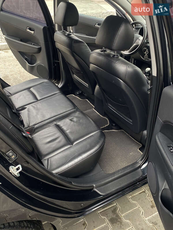 Універсал Hyundai i30 2008 в Білій Церкві
