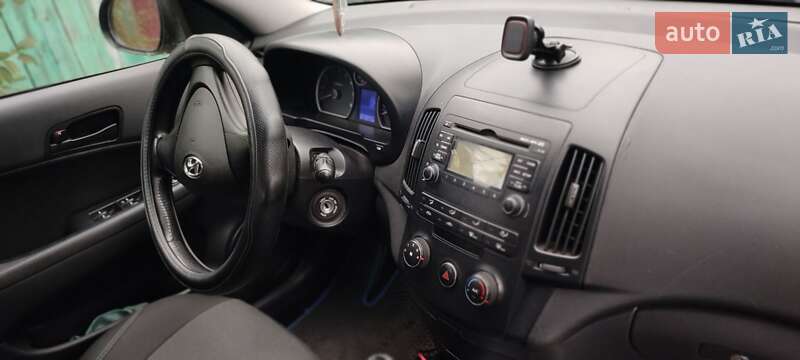 Универсал Hyundai i30 2010 в Харькове