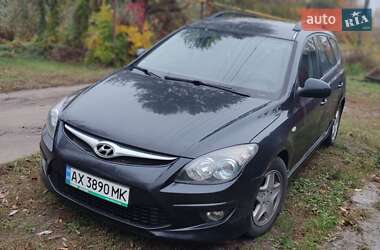 Универсал Hyundai i30 2010 в Харькове