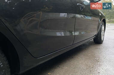 Хэтчбек Hyundai i30 2009 в 