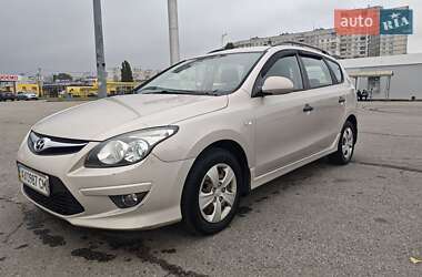 Универсал Hyundai i30 2011 в 