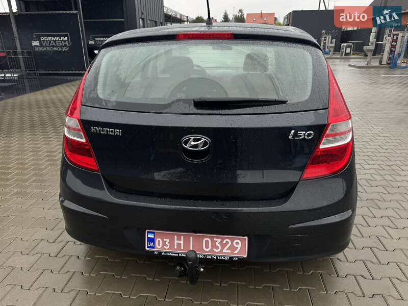 Хэтчбек Hyundai i30 2009 в Луцке