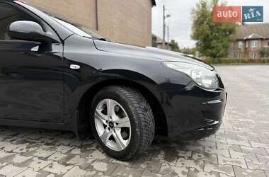 Хэтчбек Hyundai i30 2009 в 