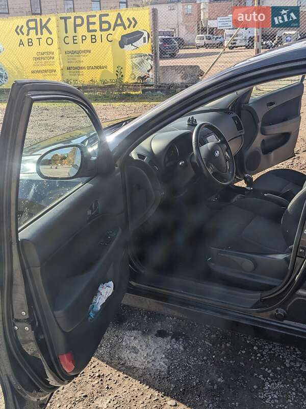 Универсал Hyundai i30 2011 в Ровно фото 5 Универсал Hyundai i30 2011 в Ровно