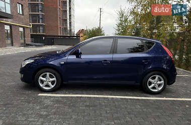 Хэтчбек Hyundai i30 2008 в 